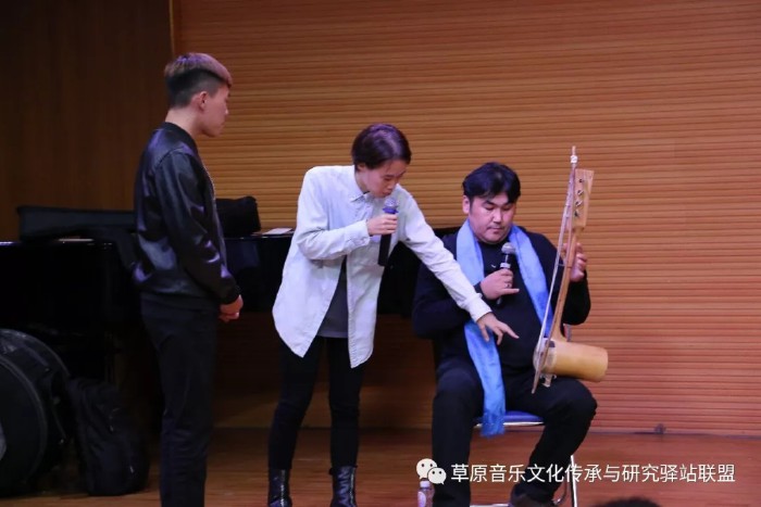 观众互动.webp.jpg