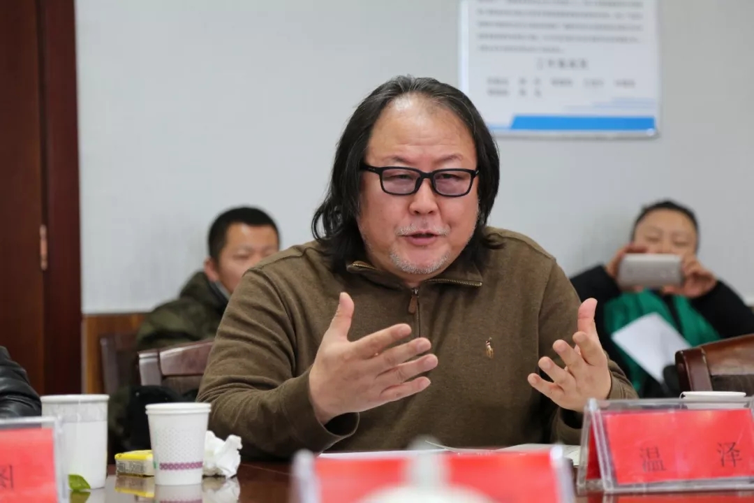 内蒙古民族大学音乐学院院长、著名作曲家温泽发言.webp.jpg