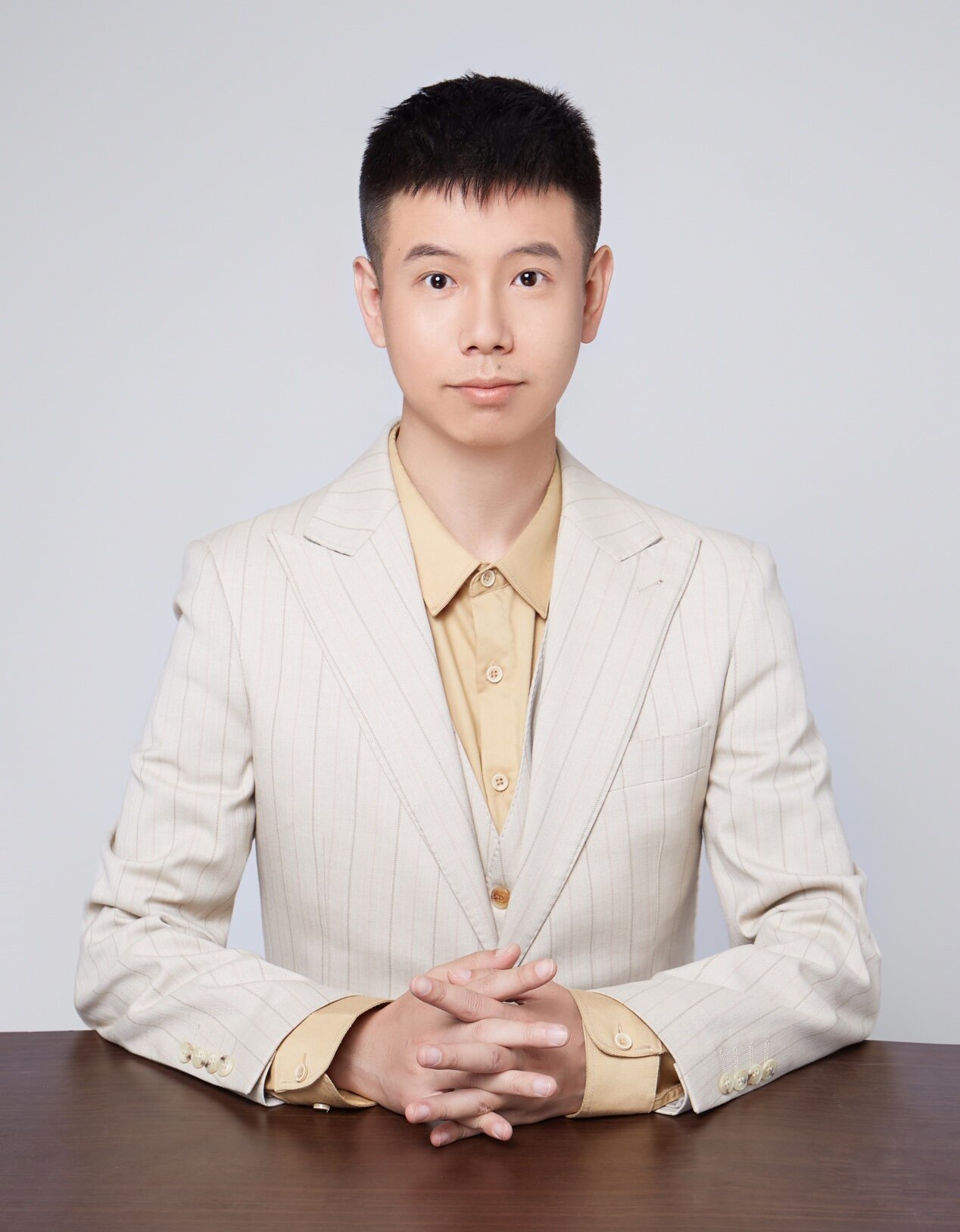 罗众.jpg 罗众.jpg