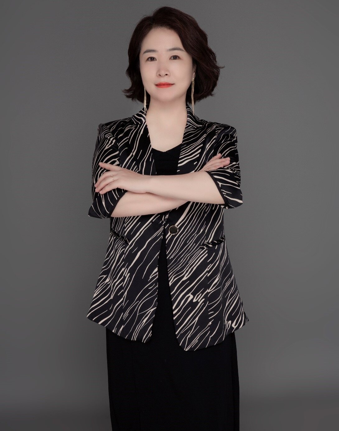 姜晓芳.jpg